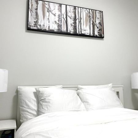 Apartamento Modern And New House Near Pne With Big Garden And Free Parking Vancouver Exterior foto