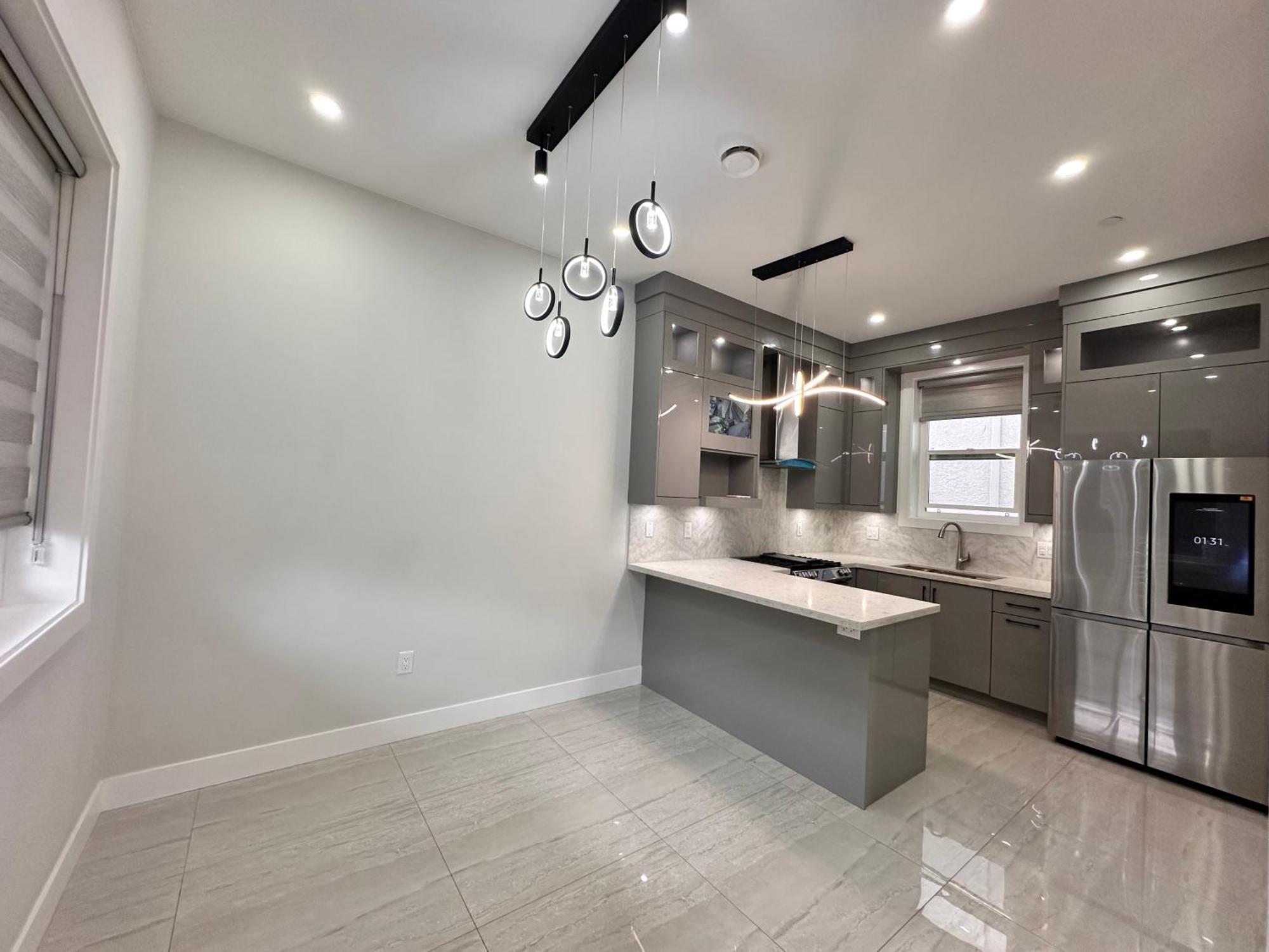 Apartamento Modern And New House Near Pne With Big Garden And Free Parking Vancouver Exterior foto